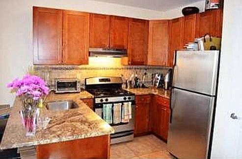 4th image of 1203 Jackson Ave APT 7E
