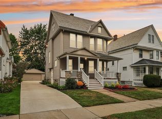1526 Rosewood Ave, Lakewood, OH