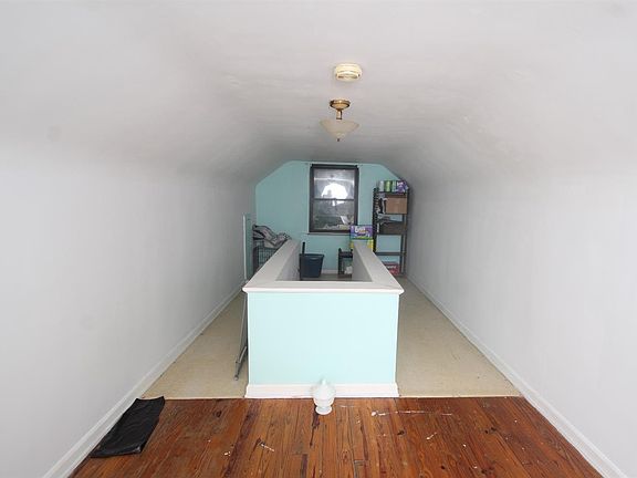 4th image of 5111 Cleves Warsaw Pkwy