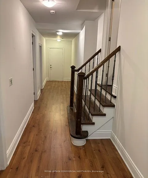 154 Regent Rd — Photo 2