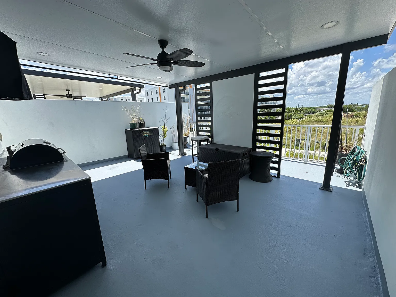 3 bed, 1600 sqft, $3,100 — Photo 2