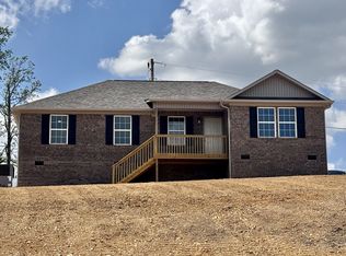 1001 Addys Ln, Lawrenceburg, TN 38464
