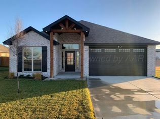 805 NW 3rd St, Happy, TX 79042