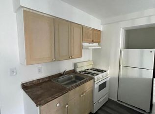 32 Stiles St #B1, Elizabeth, NJ 07208