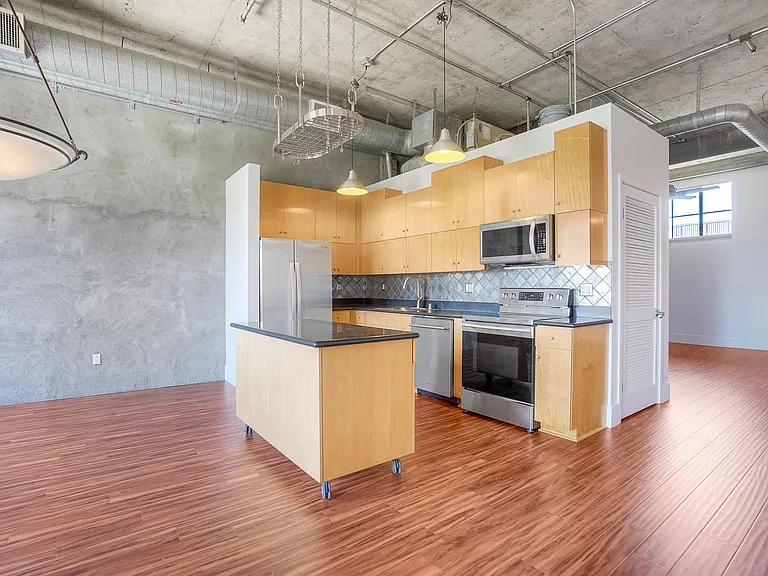 3940 7th Ave #205 — Photo 8