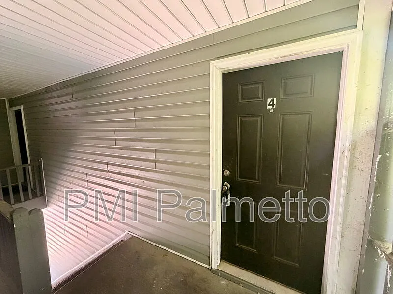 Building Photo - 1908 Tall Pines Cir #4
