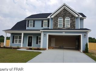 1564 Vandenburg Dr, Fayetteville, NC 28312