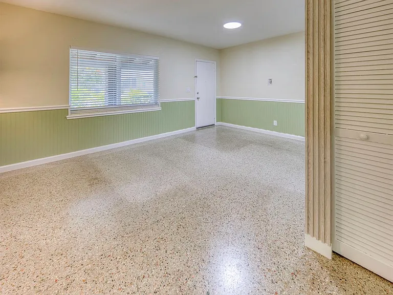 301 N Federal Hwy #2 — Photo 7