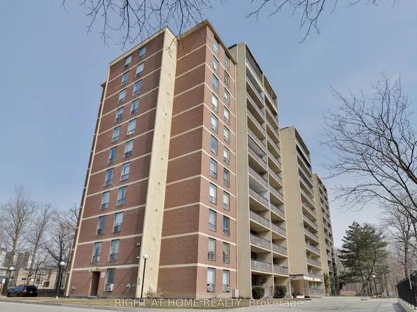 15 London Green Ct #509, Toronto, ON M3N 1K4