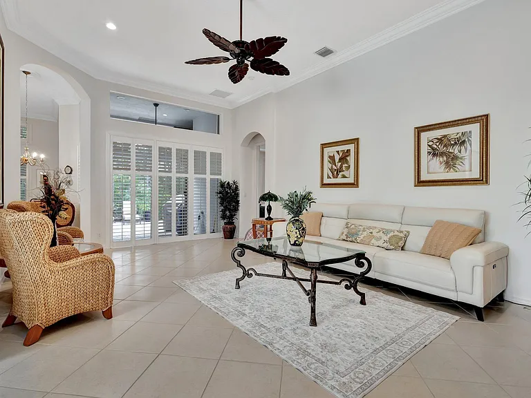 10732 Grande Blvd — Photo 2