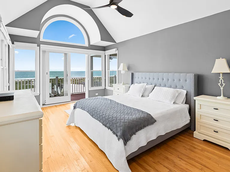 863 Dune Rd — Photo 17