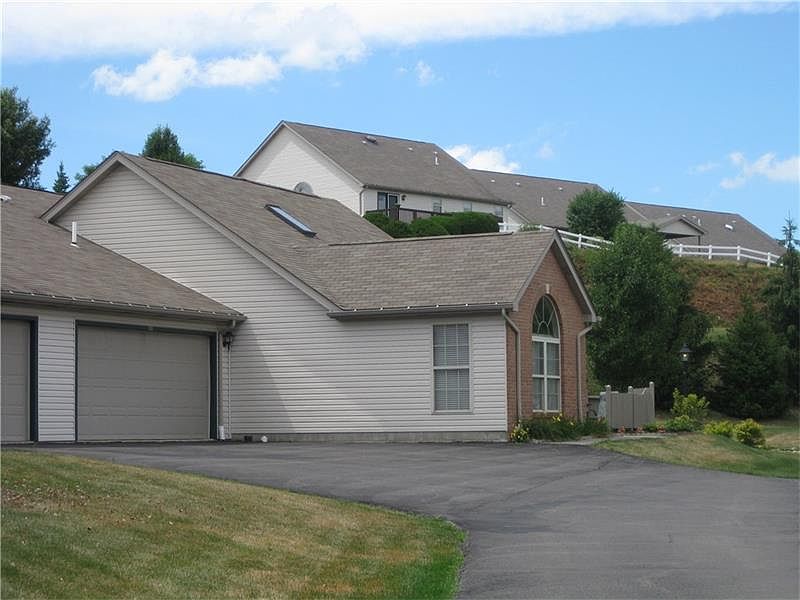 1st image of 122 Pony Dr