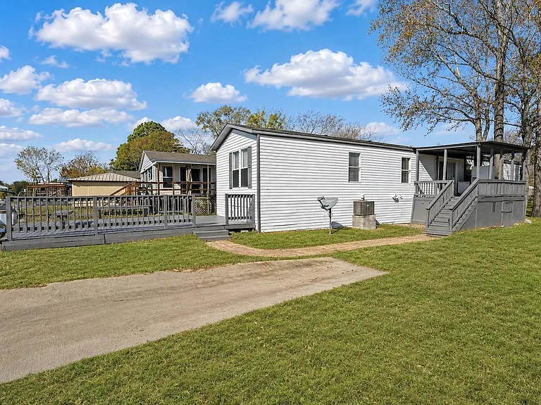 12701 Paradise View Ct W — Photo 11