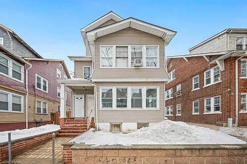 22 Poe Ave #1 Photo 1