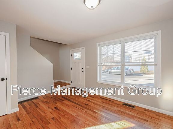 2nd image of 6-21 Clarendon Way #16