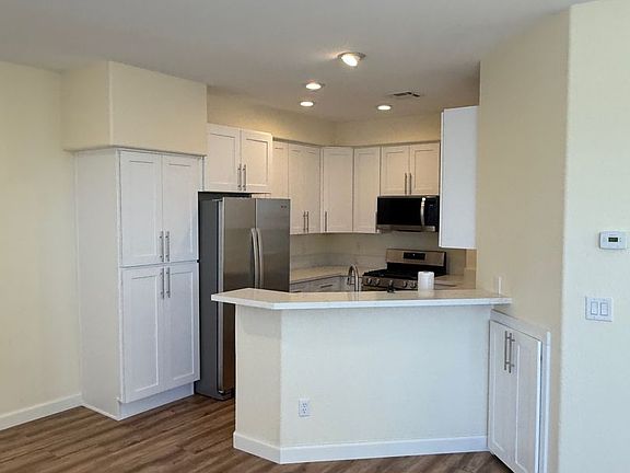 2nd image of 9737 Valmeyer Ave
