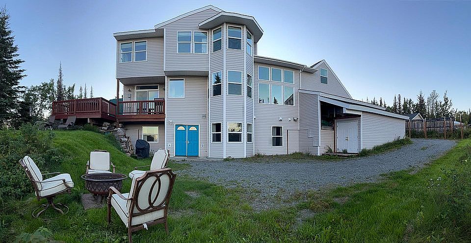 Beautiful home where you plan to stay. It is at lower unit floor.