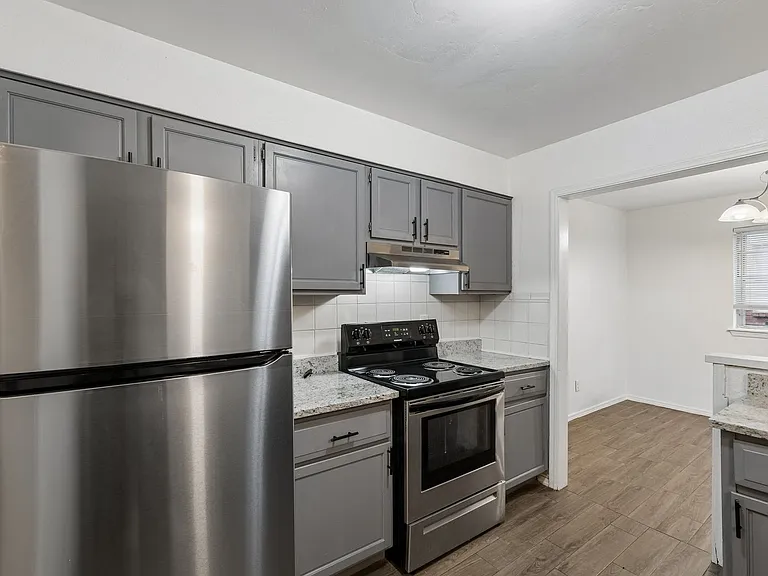 8514 Candlewood Dr — Photo 11