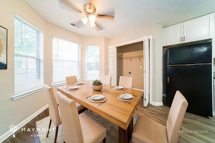 512 Edgewater Way — Photo 6