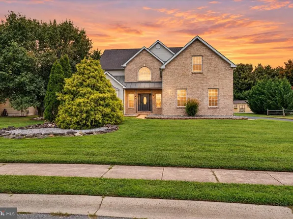 4 Travertine Ct, Townsend, DE 19734