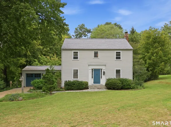 8 Canton Road, Simsbury, CT 06092