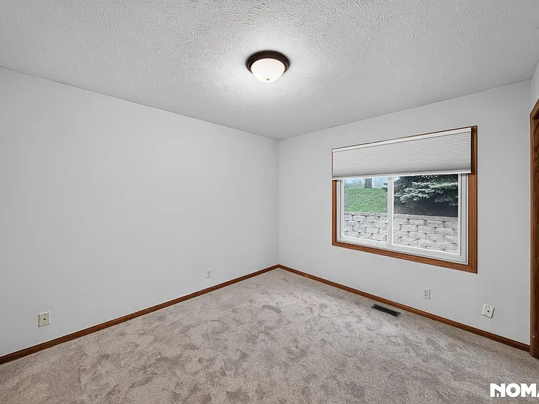 908 Newport Blvd — Photo 14