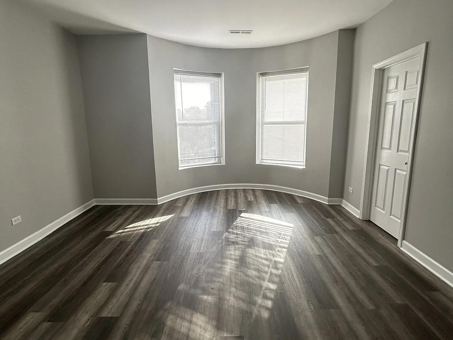 7220-22 South Harvard Avenue - N — Photo 3