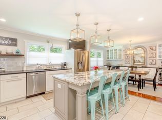 12 Carol Ct, Cranford, NJ 07016