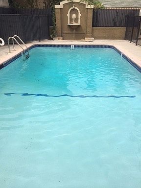 3rd image of 501 S Kingsley Dr APT 11