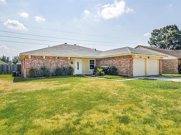 2nd image of 19914 Bridgedale Ln