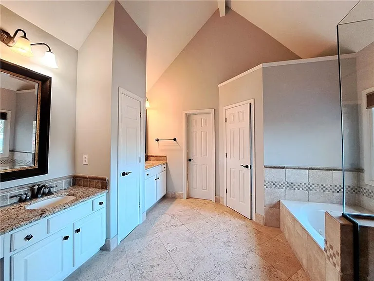 2242 Lenox Walk — Photo 41