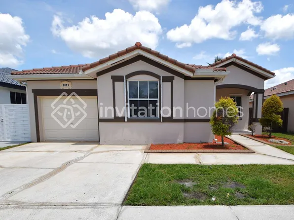 8013 NW 198th St, Hialeah, FL 33015