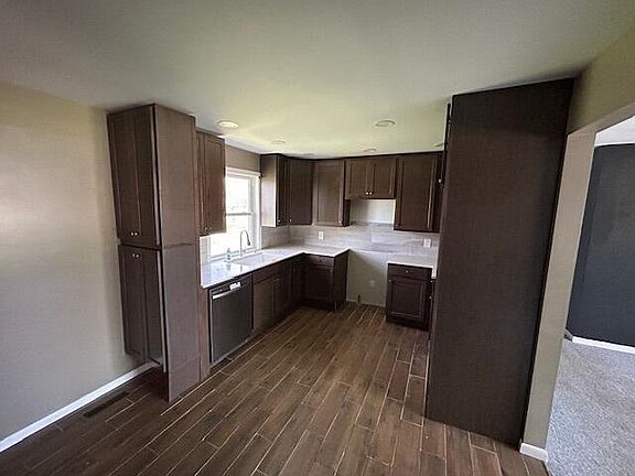 4th image of 443 Nantucket Rd