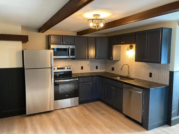 27 Westfield St APT 201, Biddeford, ME 04005