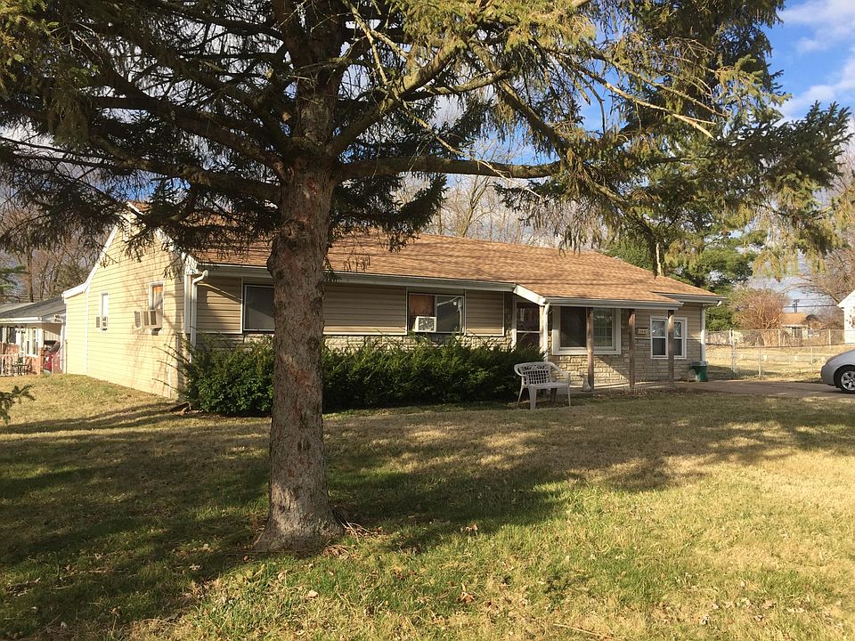 1st image of 3845 Keats Dr