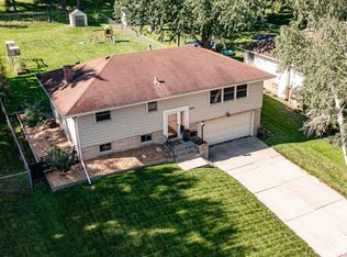 1438 20th St NW, Rochester, MN 55901