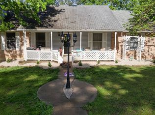 18 Deer Trl, Festus, MO 63028