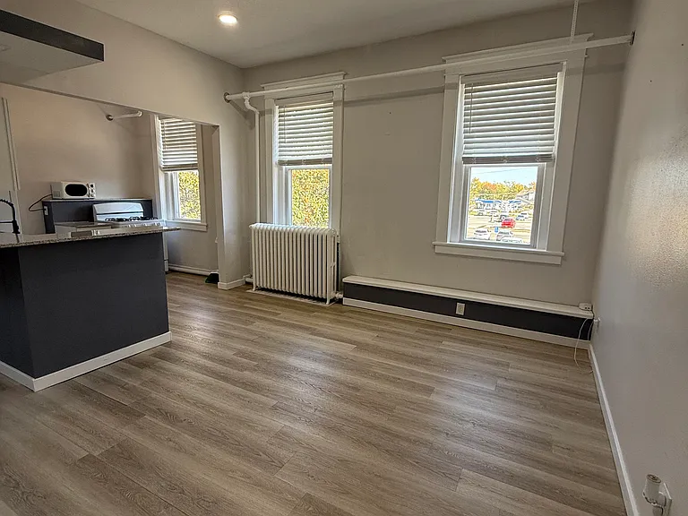 112 E Salem Ave #1 — Photo 10