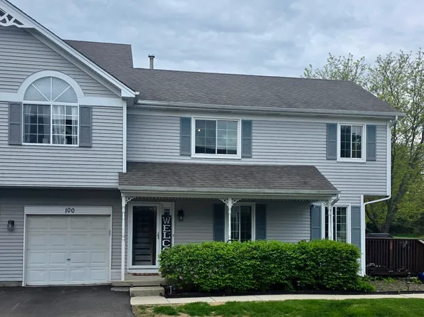 100 Village Creek Dr, Lake In The Hills, IL 60156