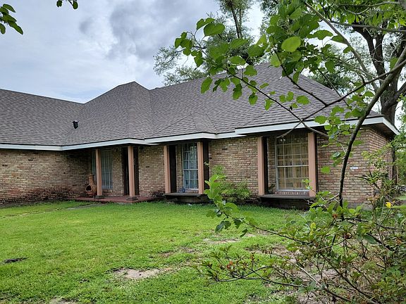 2nd image of 2319 Foster Ln