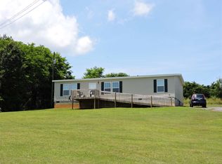 1341 Valley Home Rd, Dandridge, TN 37725