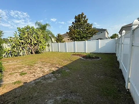 1631 Sherbourne St — Photo 22