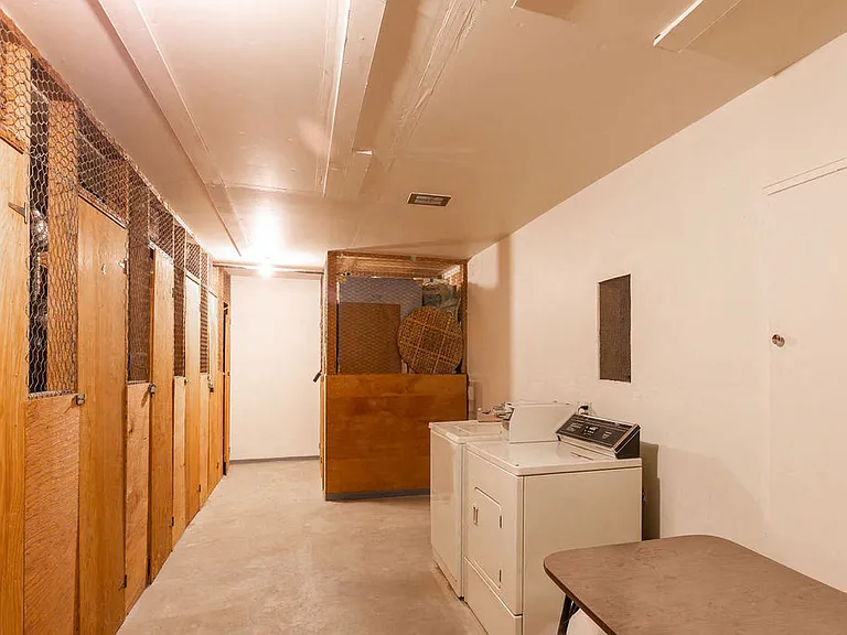 96 Crestline — Photo 15