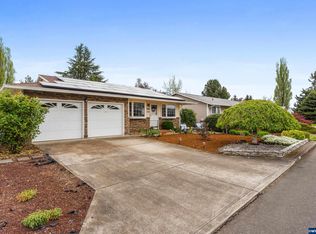2267 Oregon Ct, Woodburn, OR 97071