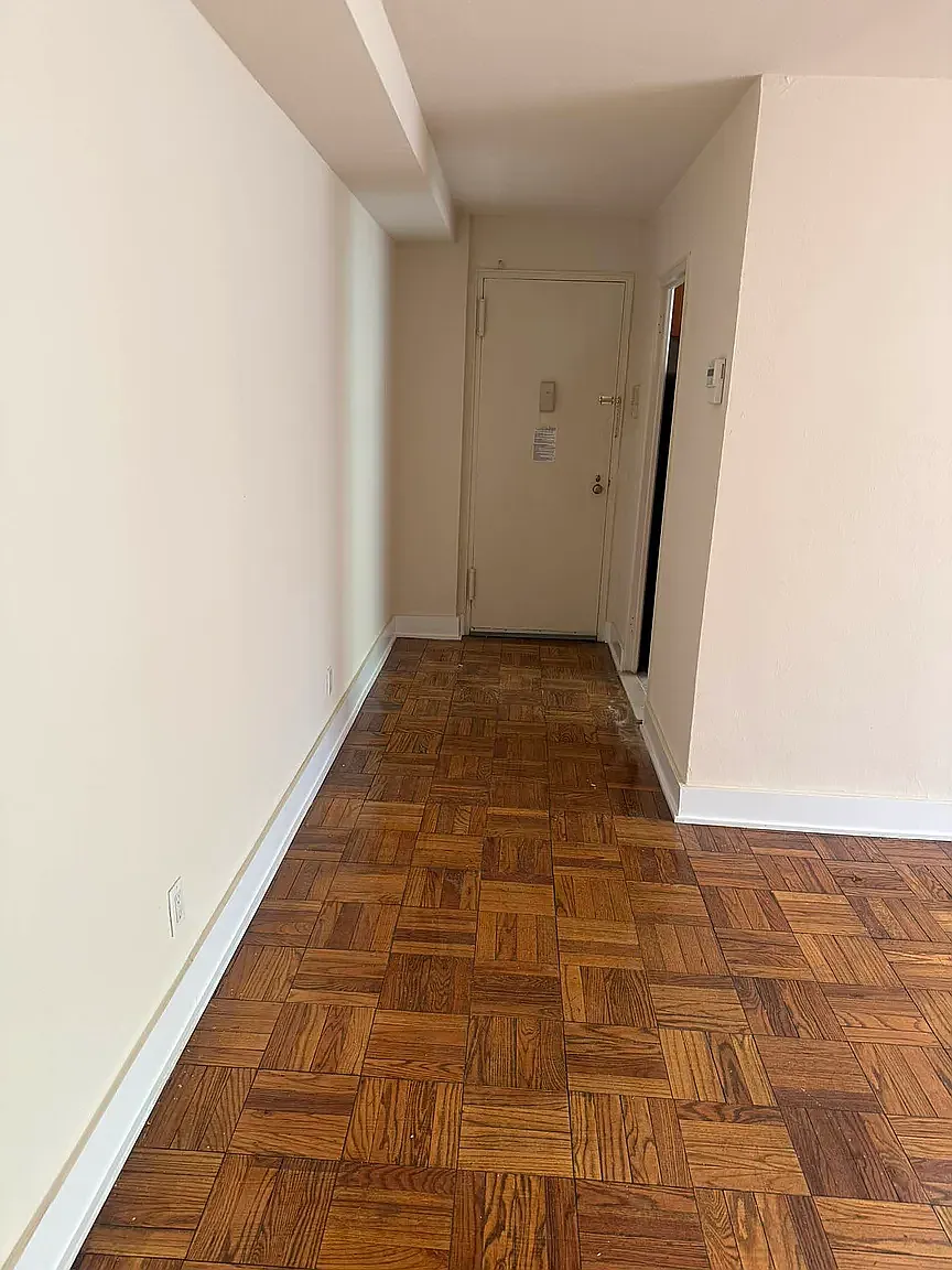 192-45B 71st Crescent — Photo 1
