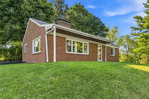 359 Dorseyville Rd Photo 1