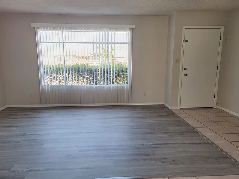 8425 E Crestwood Way — Photo 12