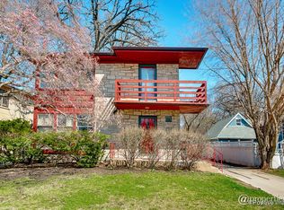 428 N Oak Park Ave, Oak Park, IL 60302