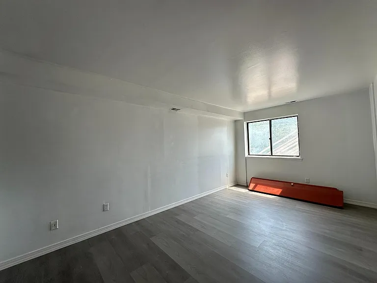 7525 Calvert St #1F — Photo 10