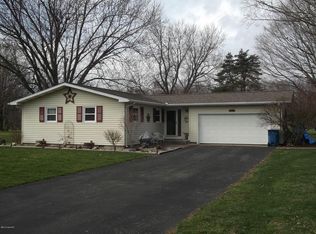 678 Nancy Dr, Coldwater, MI 49036